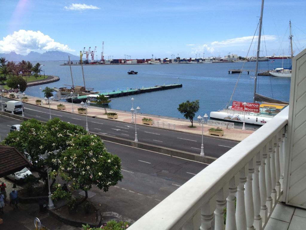 Hotel Tiare Tahiti Papeete  Exterior photo